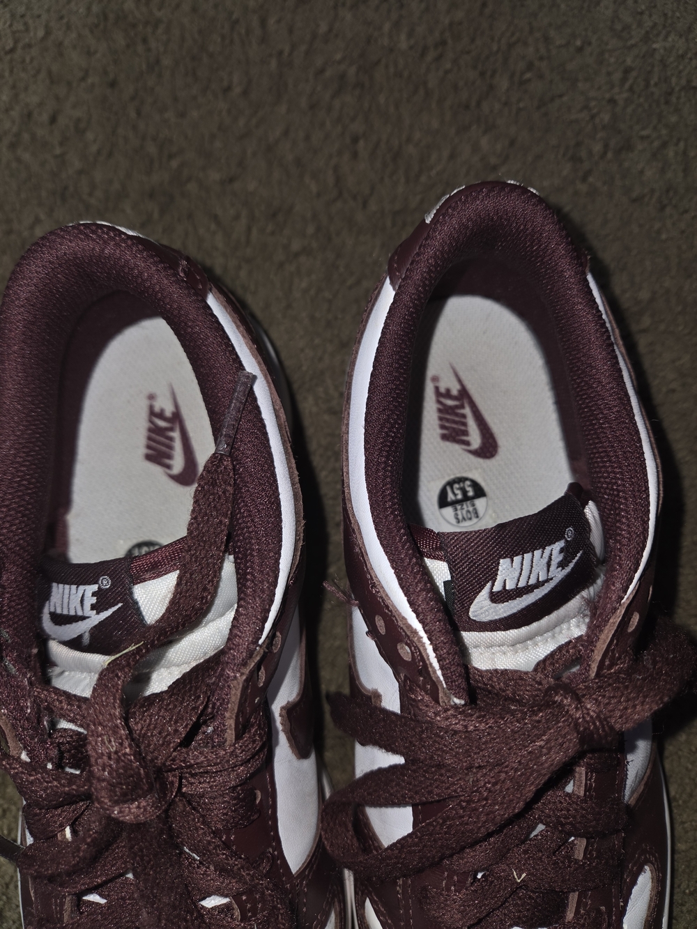 Nike Kids' Maroon and White Low-Top Sneakers - Picture 3 of 4